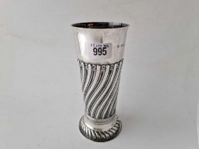 A Victorian vase with spiral twisted stem, rim foot, 8" high, London 1888 by SB,FW, 226g