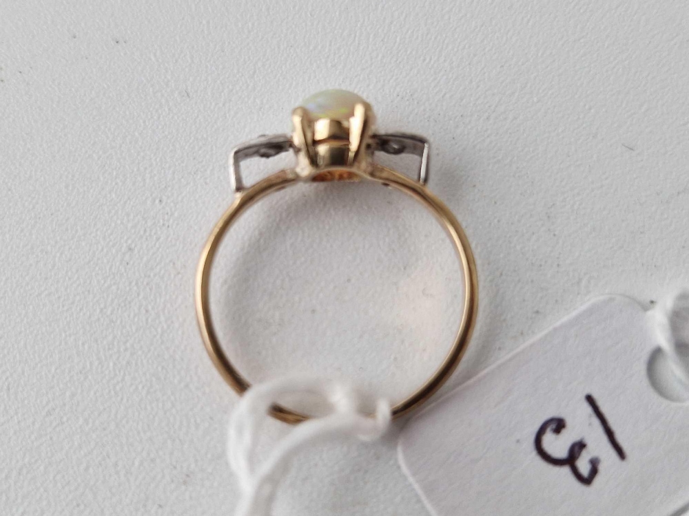 Antique gold mounted opal single stone ring with diamond set shoulders, size L - Image 3 of 3