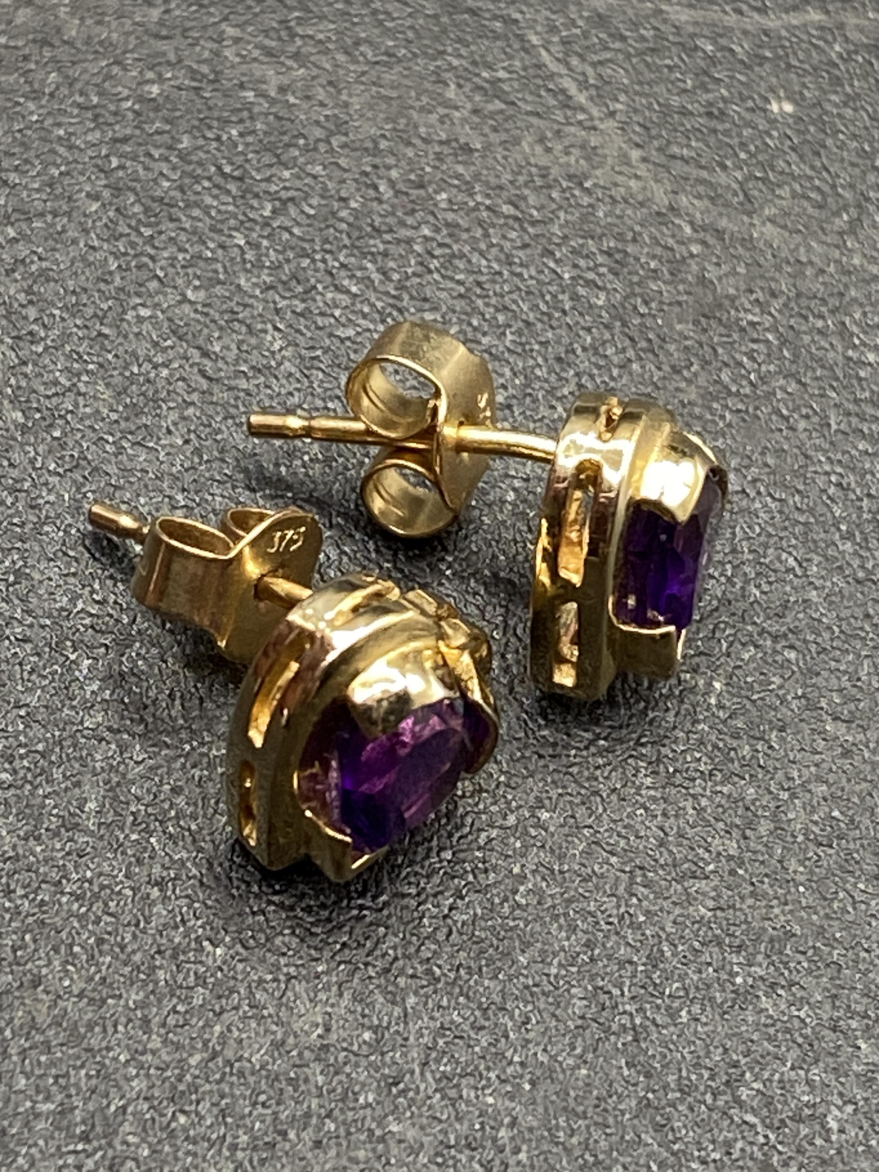 A pair of heart shaped modern amethyst earrings - Image 2 of 2