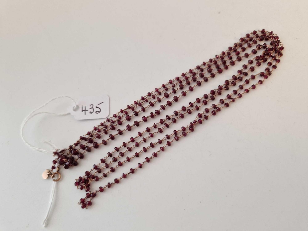 A garnet bead necklace, 9ct, 45 inch