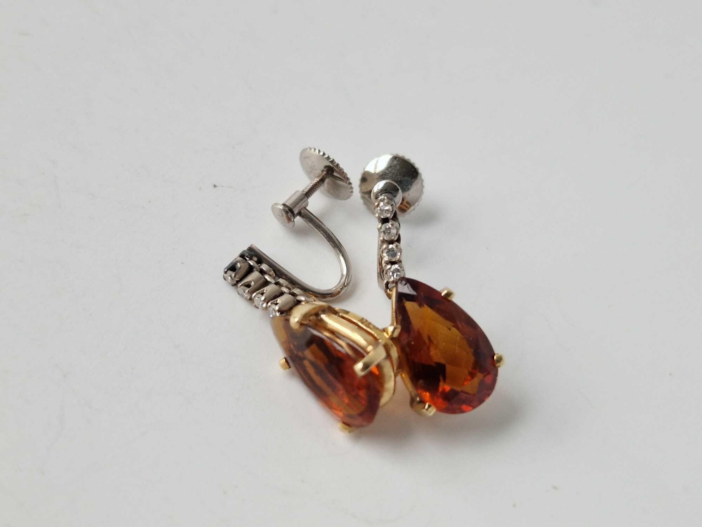 A pair of citrine and diamond earrings, 18ct, 5.7 g - Image 2 of 2