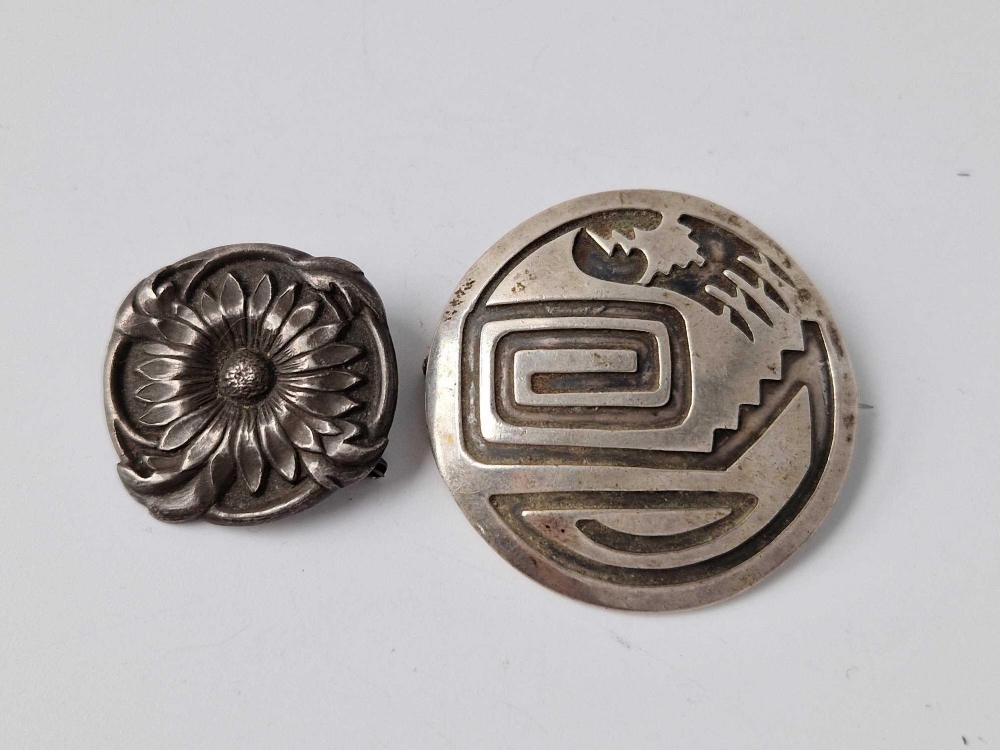 Two silver brooches, 26 g