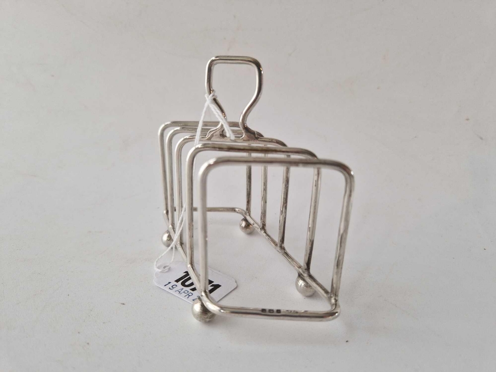 An unusual shaped five bar toast rack, Birmingham 1944, 91 g