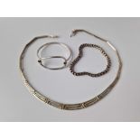 A silver 925 collar and 2 silver 925 bracelets 49g