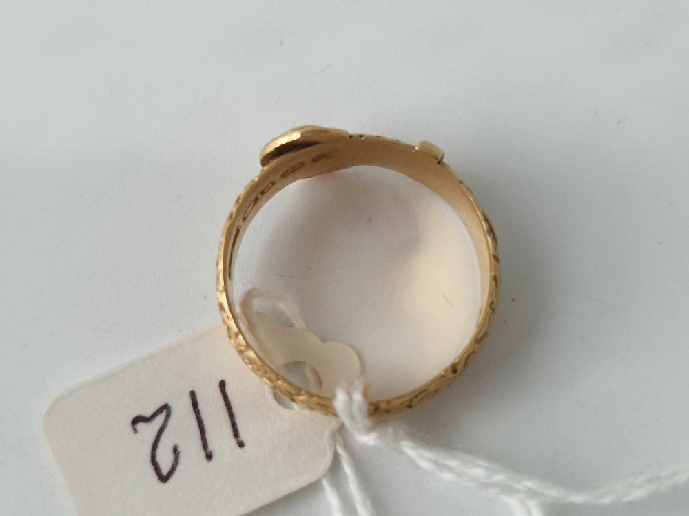 AN ANTIQUE BUCKLE RING IN 18CT GOLD SIZE T 6.2g - Image 3 of 3