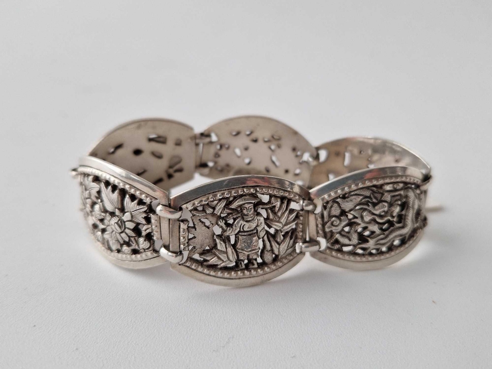 A silver Chinese panel bracelet 35g - Image 2 of 3