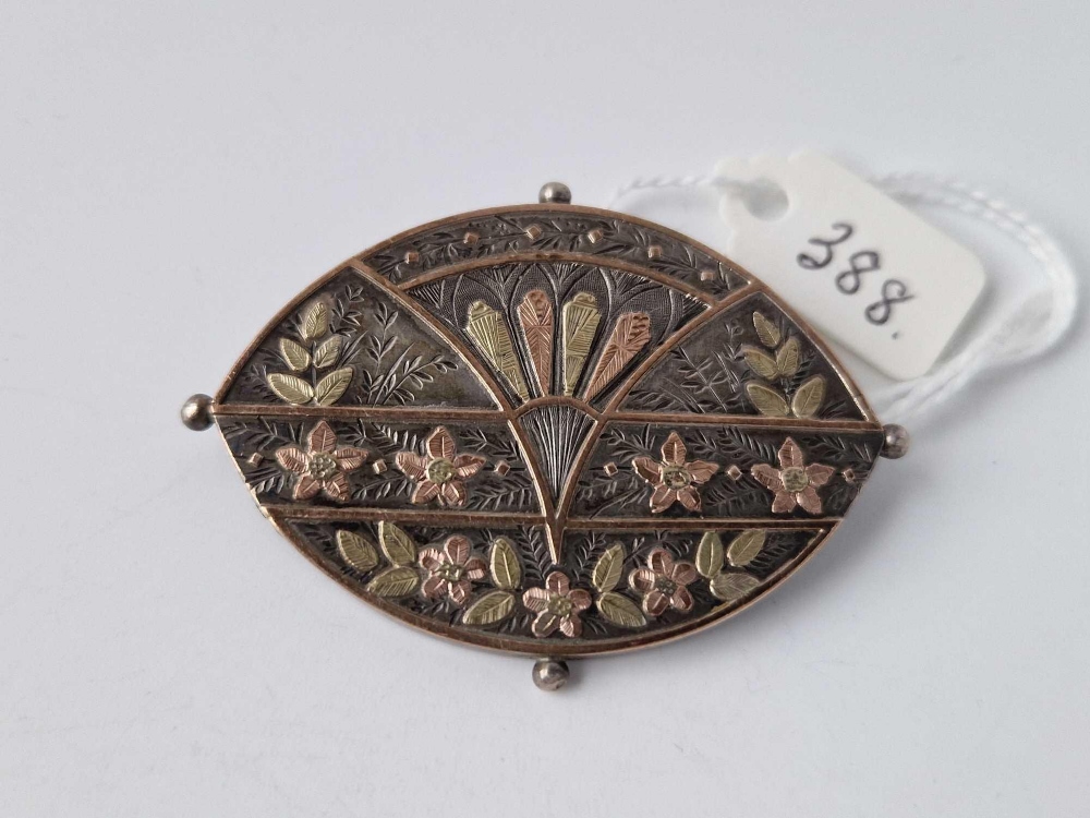 A Victorian silver and gold brooch - Image 2 of 3