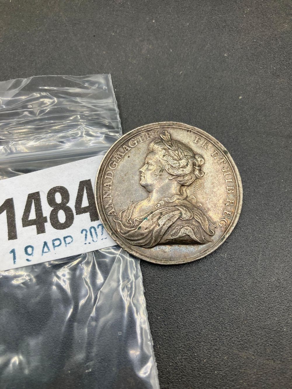 Silver medallion 15.9g