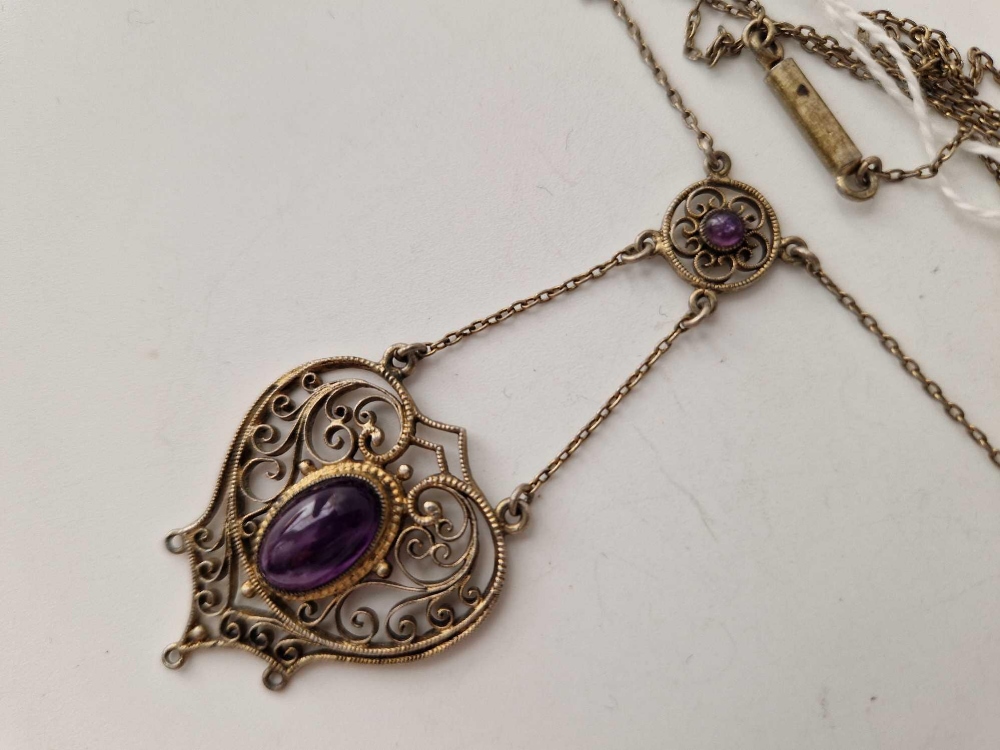 A pretty silver and amethyst necklace, 17 inch - Image 2 of 3