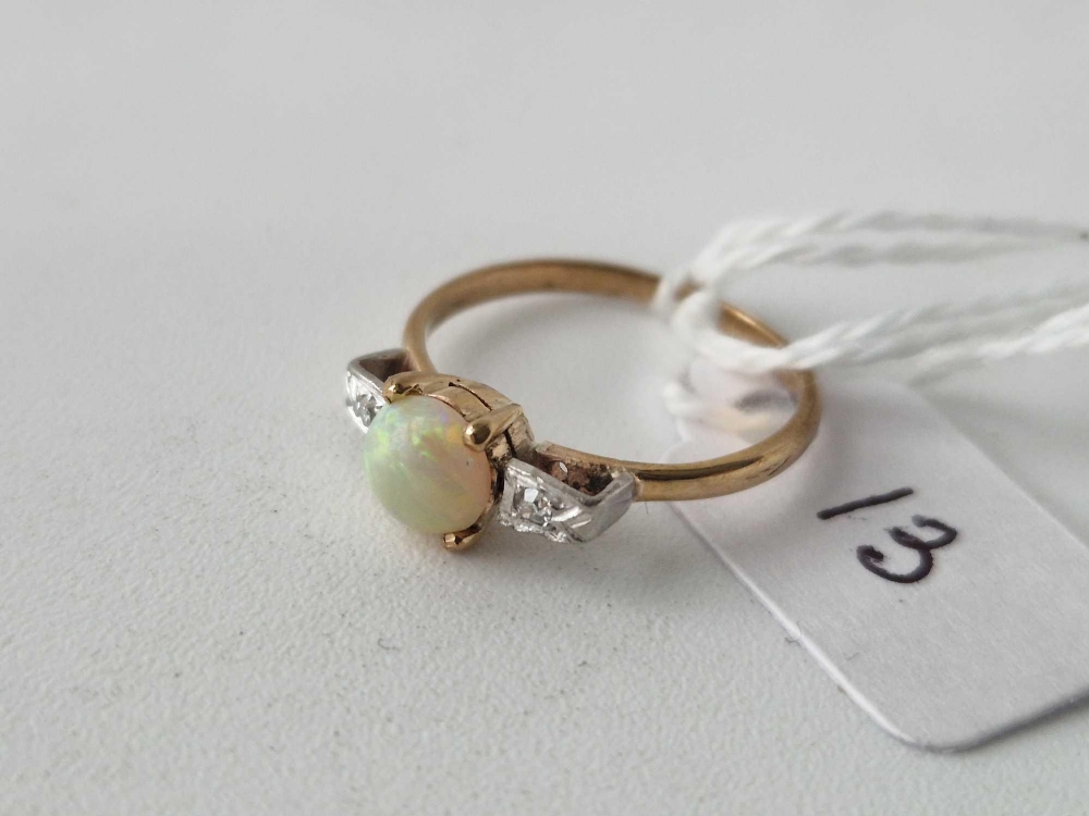 Antique gold mounted opal single stone ring with diamond set shoulders, size L - Image 2 of 3