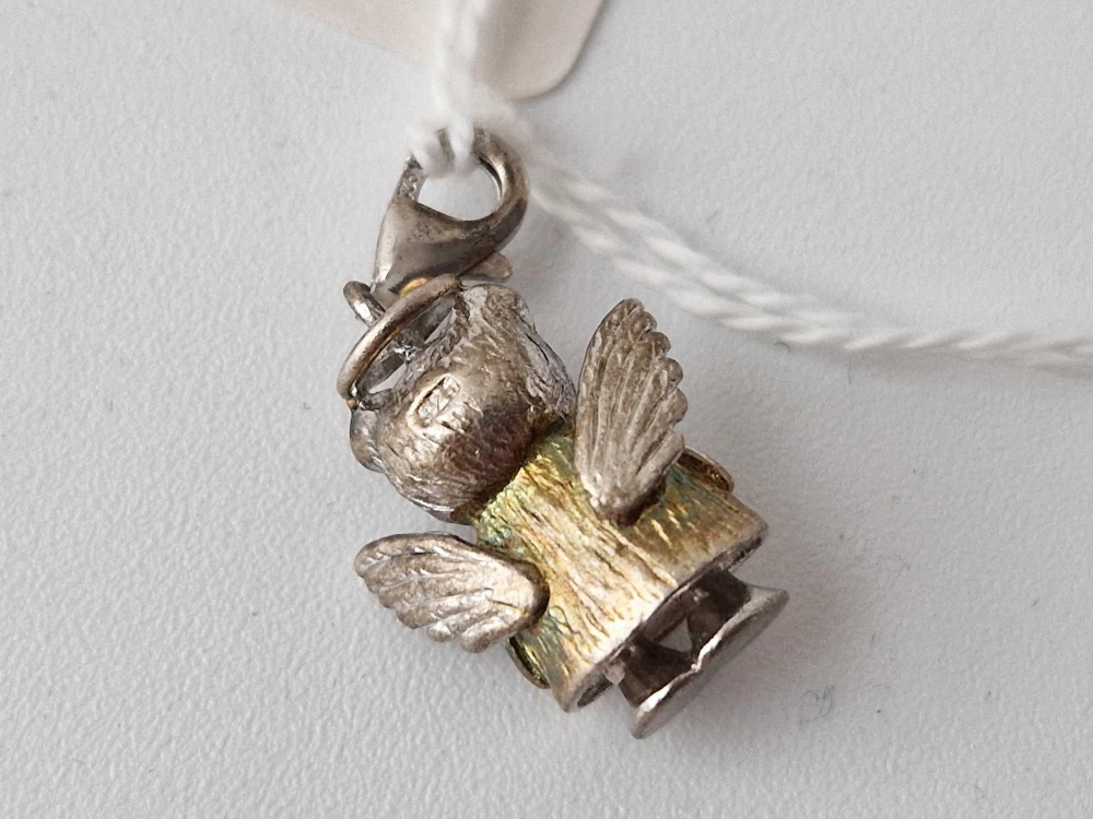 A silver angel teddy bear charm - Image 2 of 2