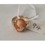 A cameo ring, 9ct, size K, 1.9 g