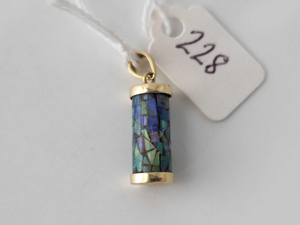 A doublet mosaic pendant, 14 ct - Image 2 of 3