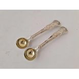 A good pair of Queens pattern heavy salt spoons with gilt bowls, London 1830 by script JH, 51g