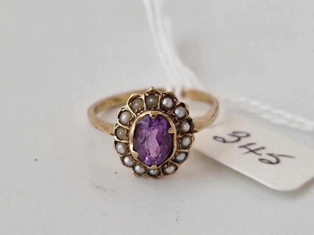 Pretty antique Amethyst and pearl cluster ring Set in Gold Size O 2.3g