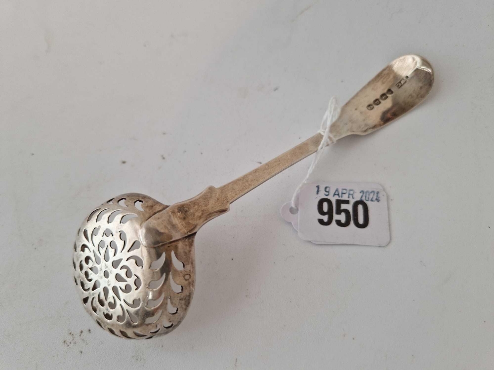 A Georgian plain fiddle pattern sifter spoon with circular bowl, London 1830 by WC - Image 2 of 3