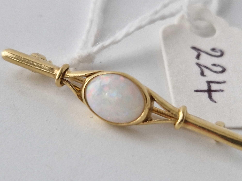 An opal brooch 18ct with gold pin, 2 g - Image 2 of 3