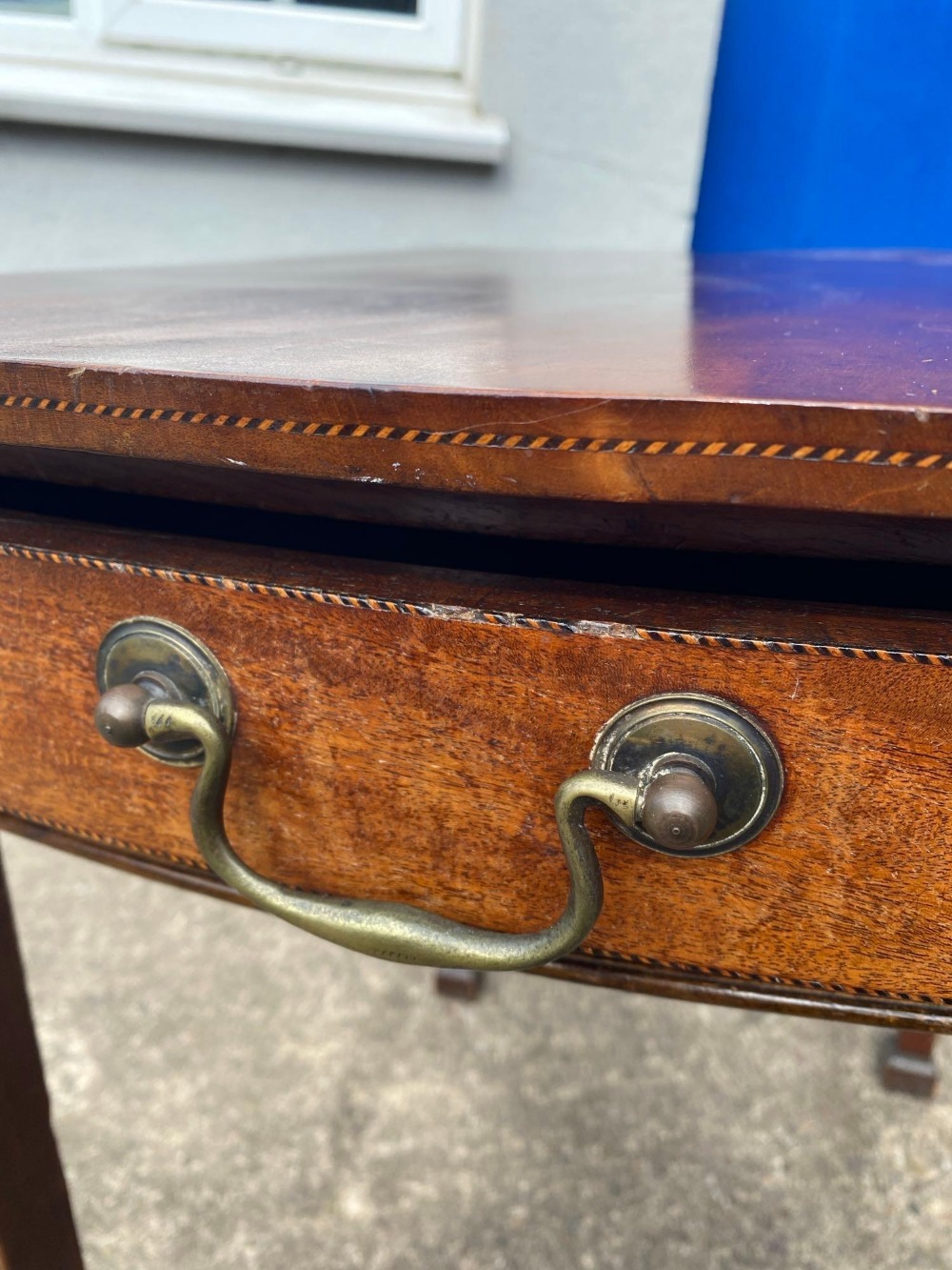 Early George III mahogany Pembroke table with oval top rounded ends on spade legs - Image 2 of 3