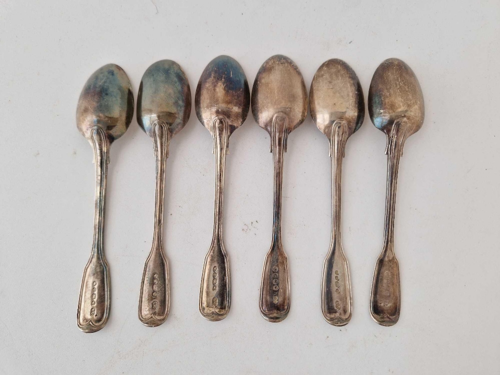 A set of six heavy Victorian fiddle thread pattern tea spoons, London 1849 by GA, 172g - Image 2 of 3