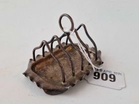 A small toast rack with tray base, 3" wide, London 1903, 40g