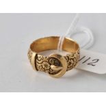 AN ANTIQUE BUCKLE RING IN 18CT GOLD SIZE T 6.2g