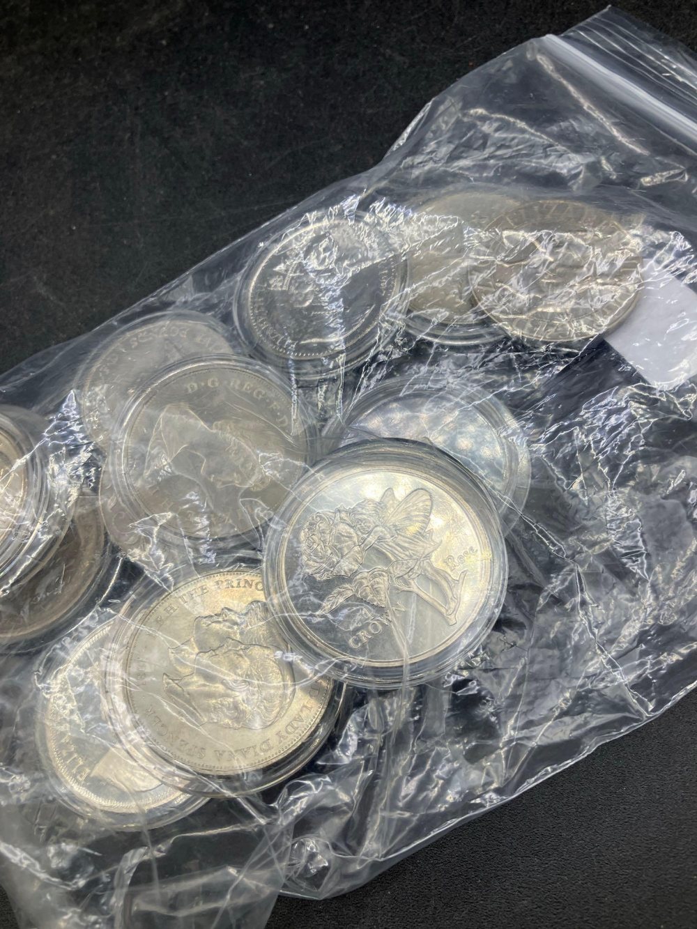 UK £5 coins and crowns - Bild 2 aus 2