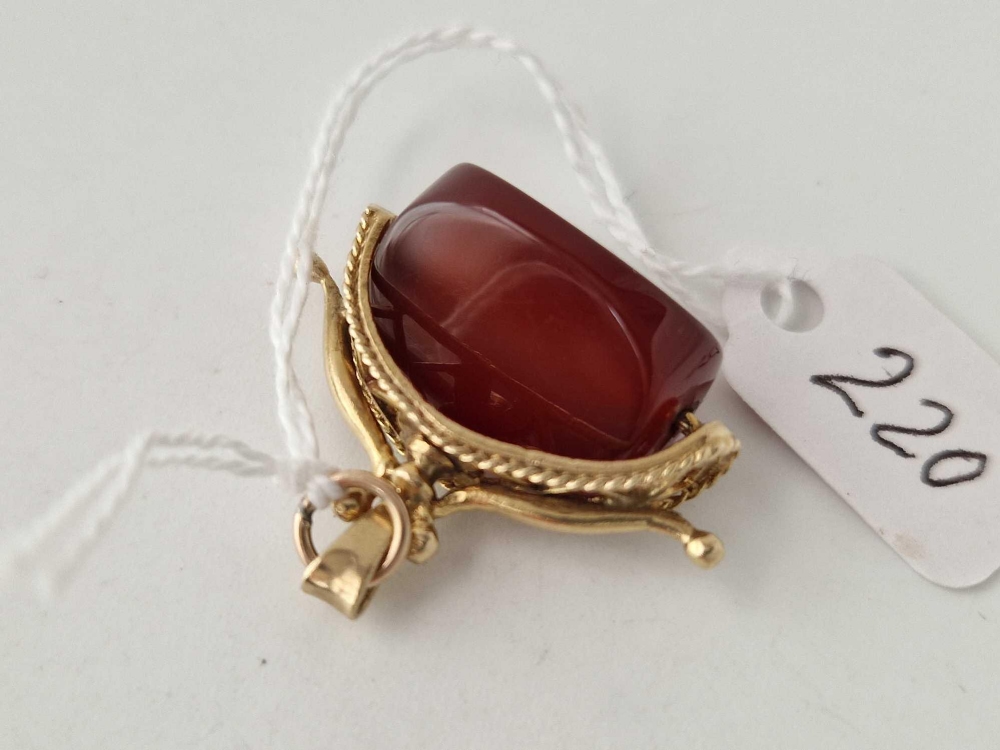 A carnelian swivel fob 9ct - Image 3 of 3