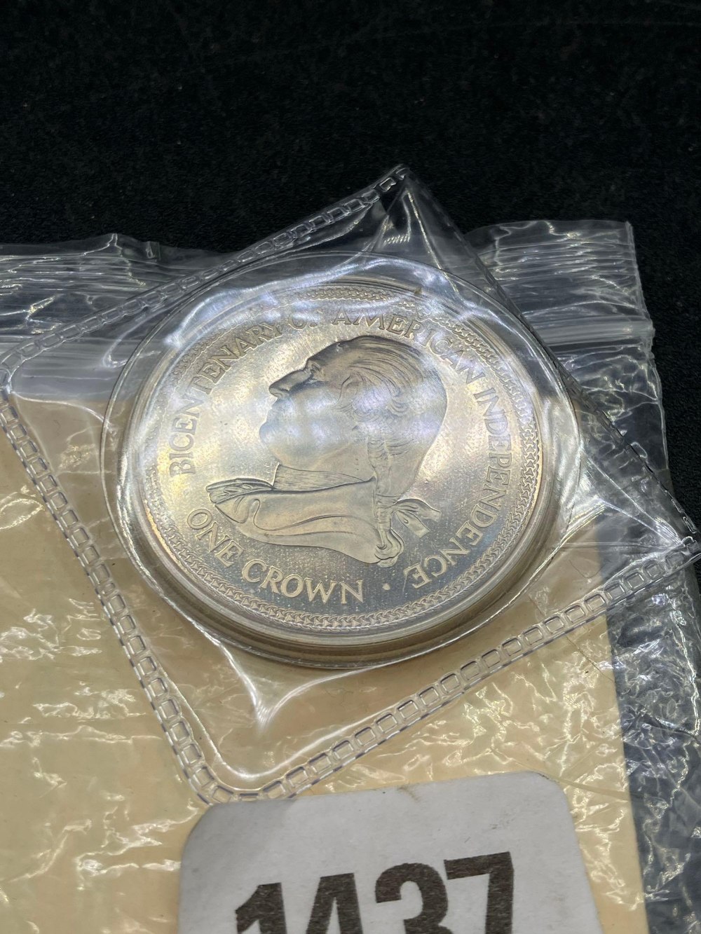 A 1976 silver proof 1-0-M crown with C.O.A - Bild 2 aus 2