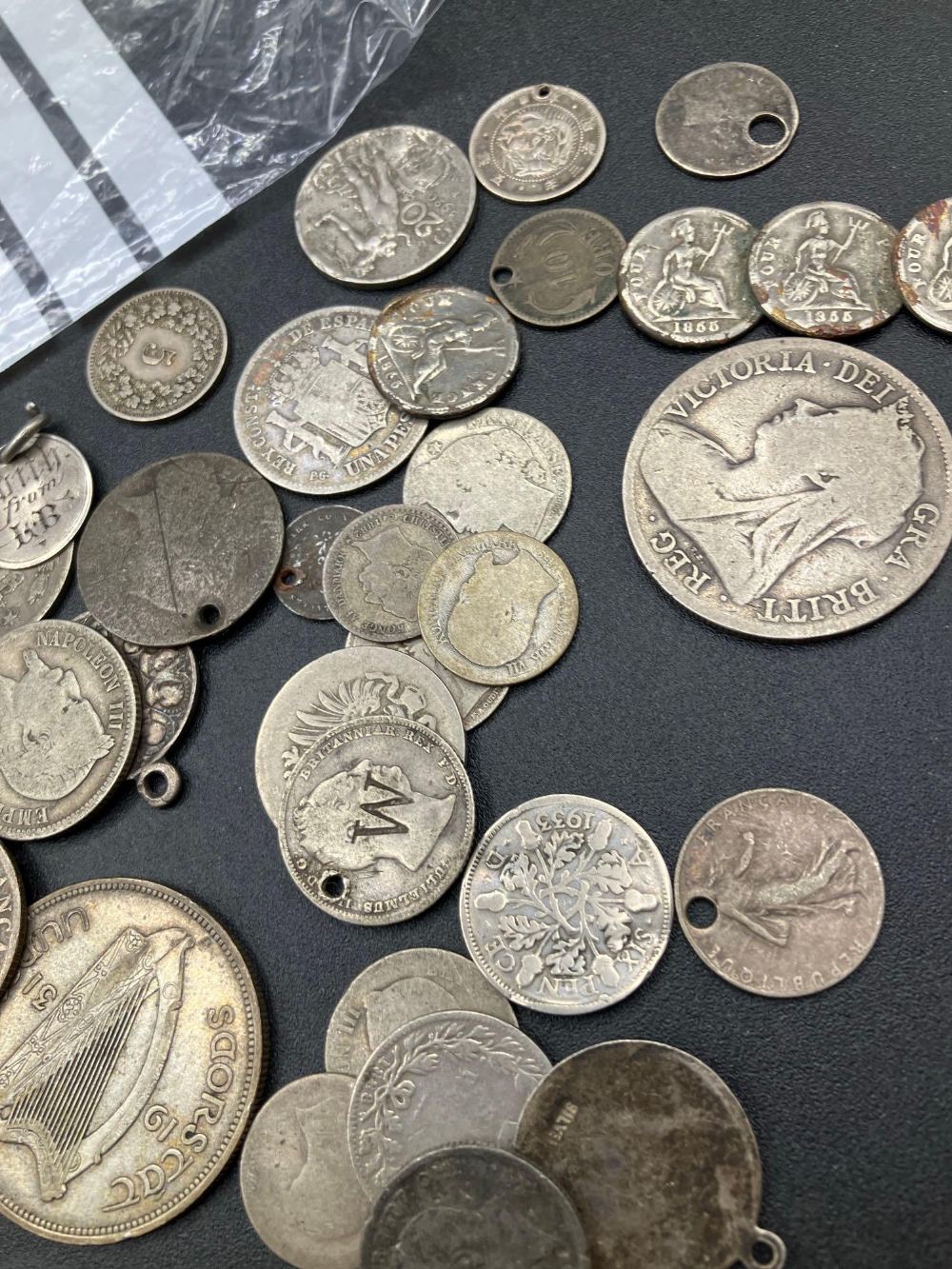 Scrap silver and other coinage, 110g - Bild 2 aus 2