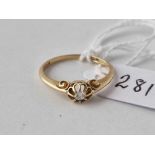 A solitaire diamond ring 18ct gold size K 2.1 gms