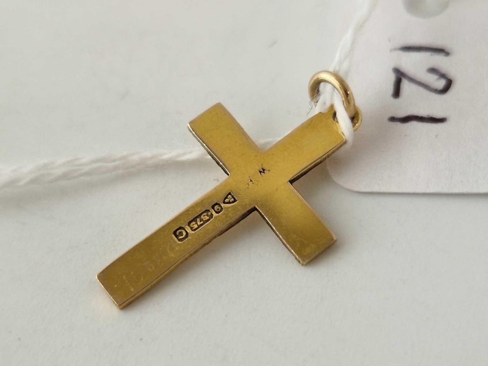 A scroll engraved pendant cross 9ct - Image 3 of 3
