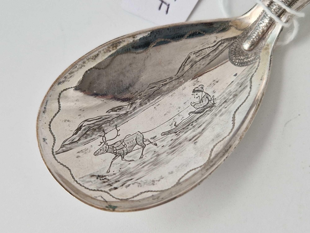 Continental caddy spoon the bowl engraved with a sledging scene. 4.5 in long By G R L - Image 2 of 4