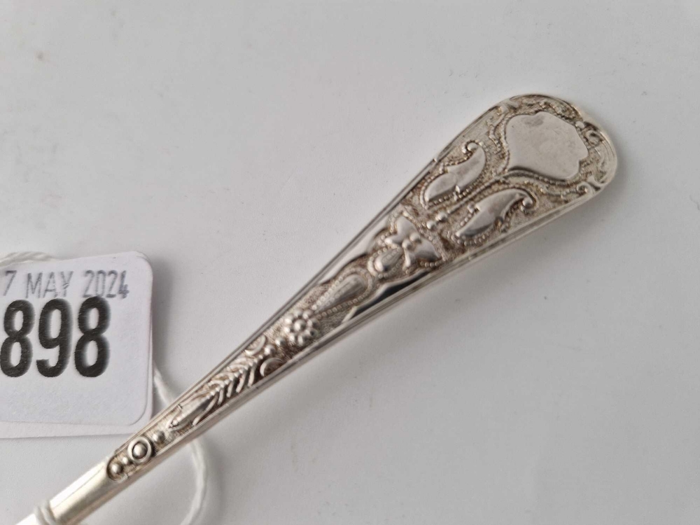 An aesthetic style jam spoon with chased stem, Sheffield 1888 by JAM, 38 g - Image 3 of 4