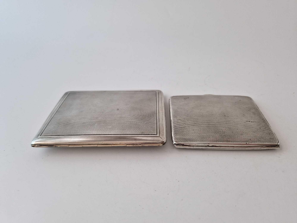 Two cigarette cases, one applied with a crest. 220gms - Image 2 of 3