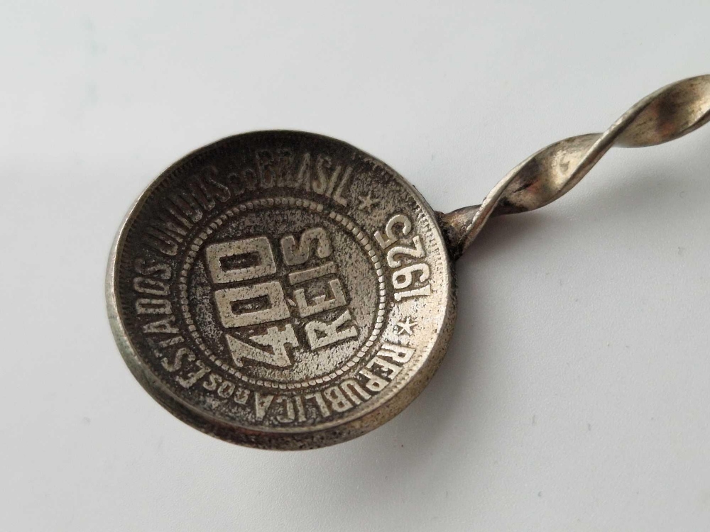 A silver spoon inset with a Brazil silver coin bowl and hard stone top, 11 inches long - Image 2 of 5