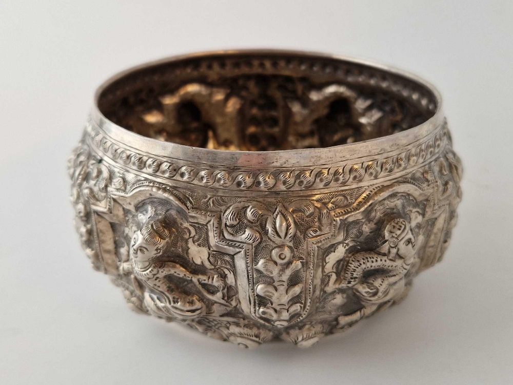 A Good Silver Burmese REPOUSSE Bowl 156g - Image 2 of 4