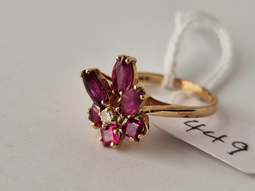 A attractive ruby and tourmaline floral and diamond ring 9ct size N - 3 gms - Image 2 of 3