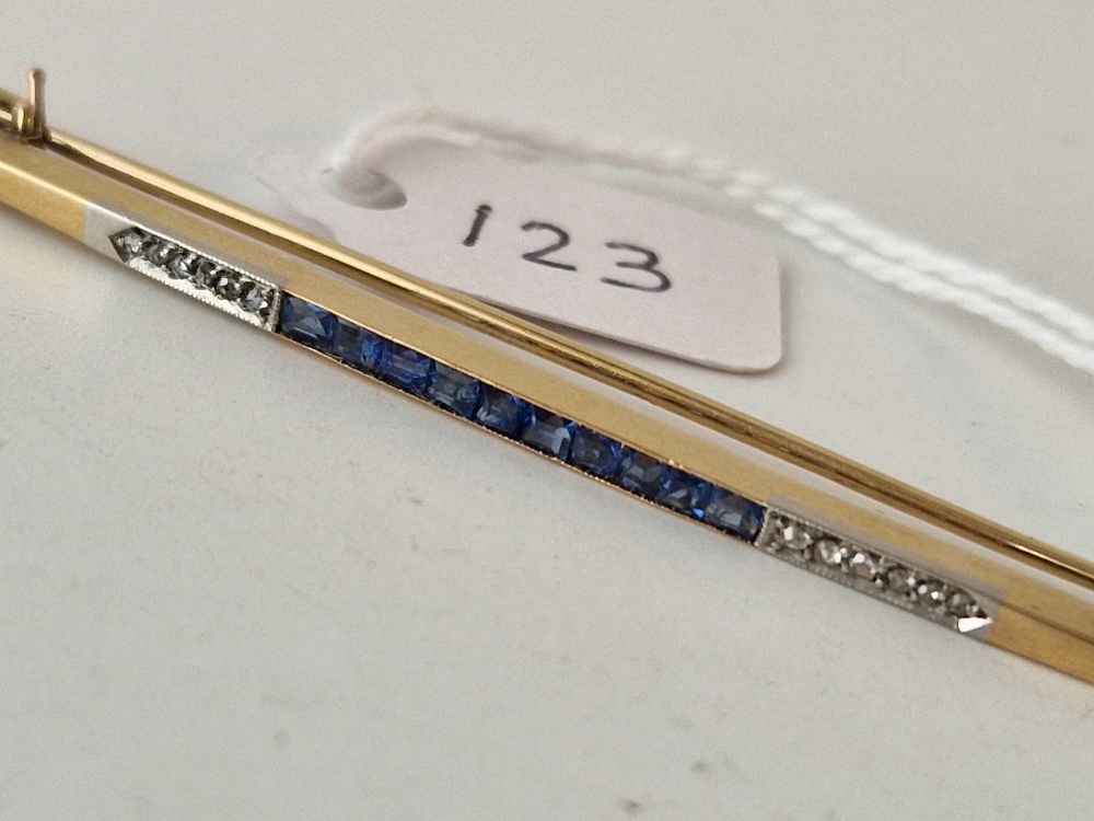 A calibre sapphire and diamond Edwardian brooch 15ct gold 2.5 inch long 4 gms - Image 2 of 3