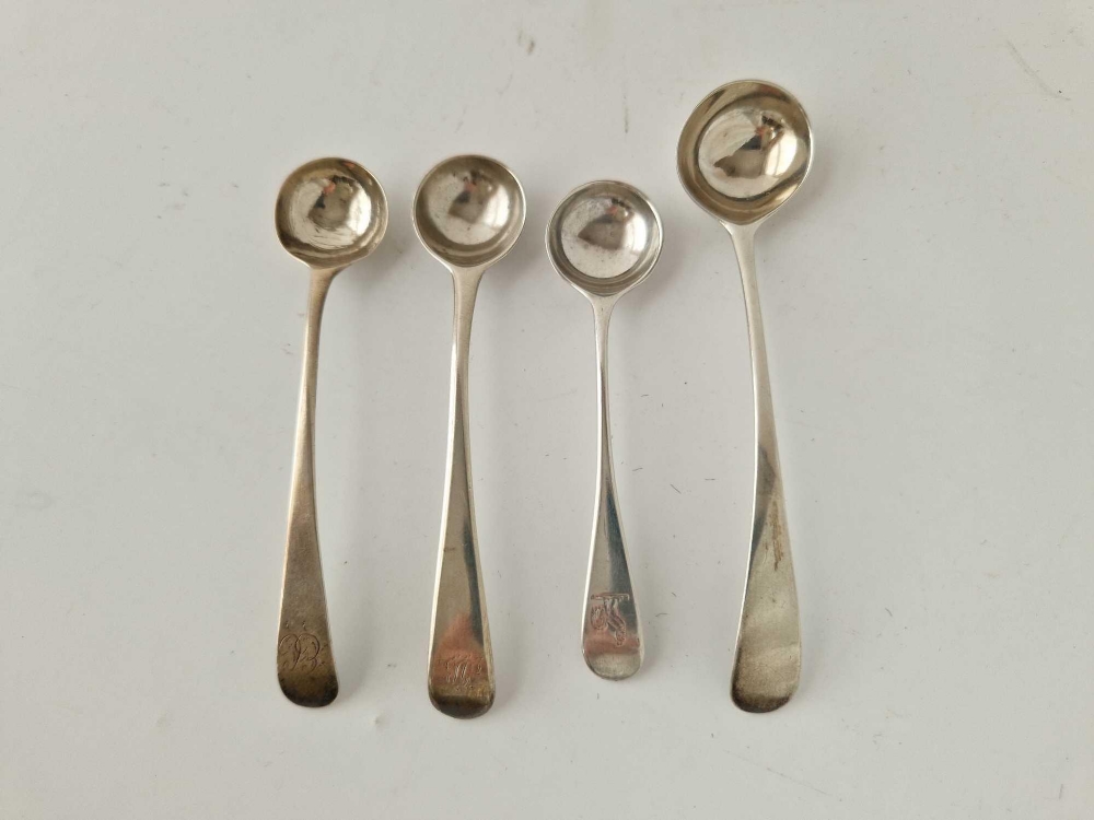 Group of 4 Georgian and later salt spoons. 35gm