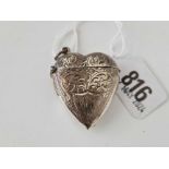 Heart shaped vesta case 925 standard chased with scrolls