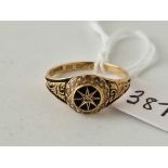 A mourning ring 15ct gold size M 2.2 gms