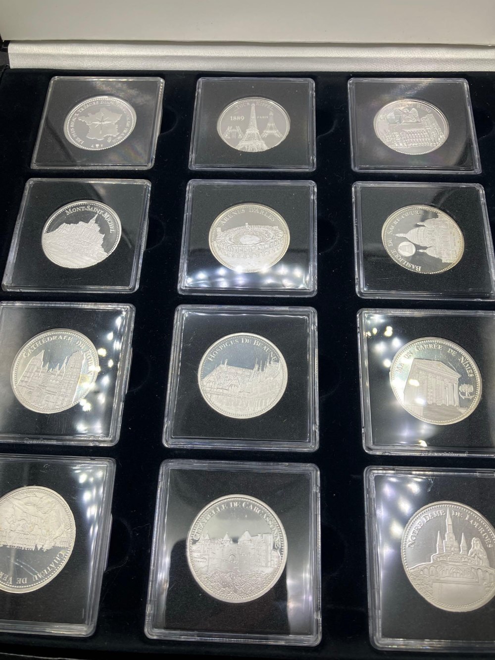 Cased set of 12 French silver proof chucrch medals with COA - Image 2 of 2