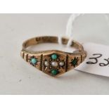 A Victorian turquoise and pearl ring 9ct size M 1.7 gms