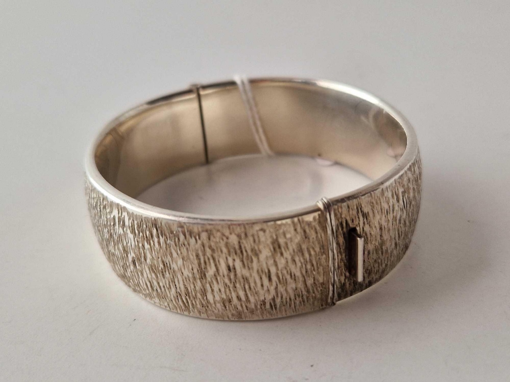 A silver hinged bangle 46 gms - Image 2 of 2
