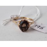 A brown stone dress ring 9ct size Q 2.3 gms