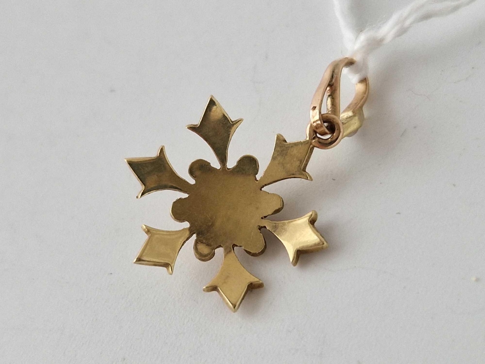 A Edwardian half pearl snowflake design pendant drop 15ct gold - Image 3 of 3