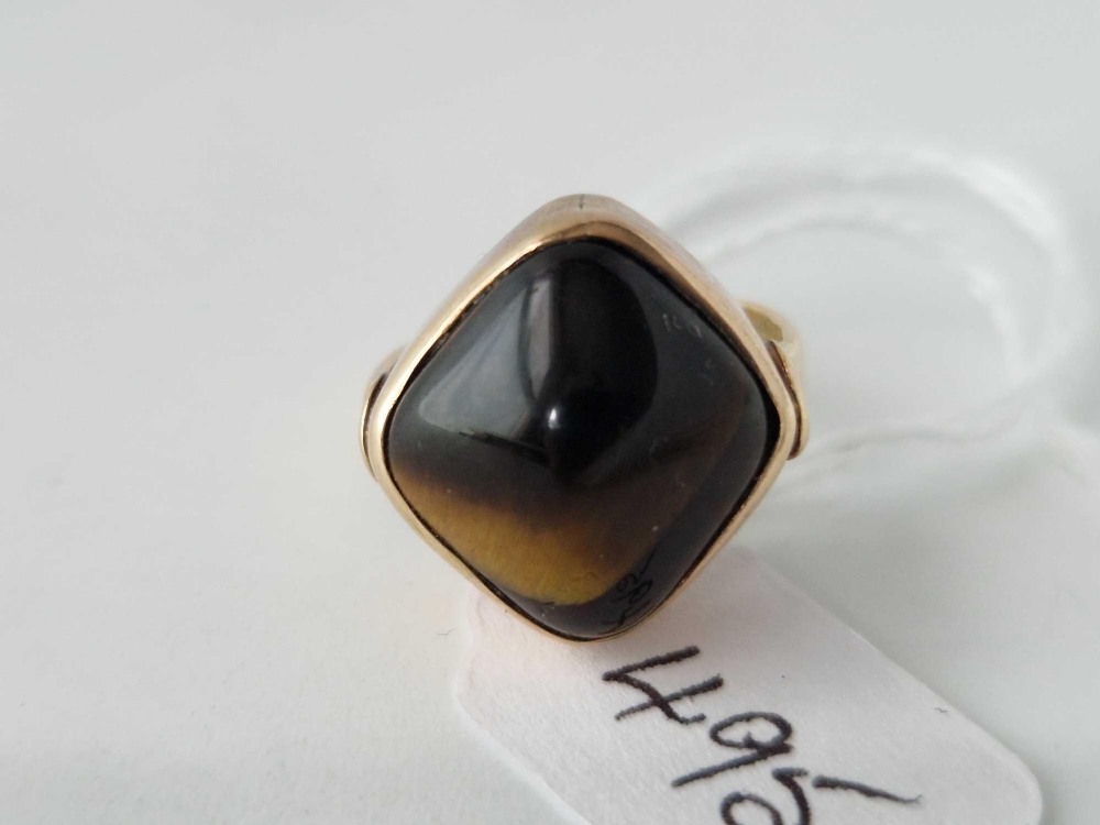 A tigers eye ring 9ct size H 4.4 gms