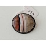 A banded agate brooch