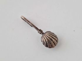 Napkin clip with shell end. Import mark for London 1900