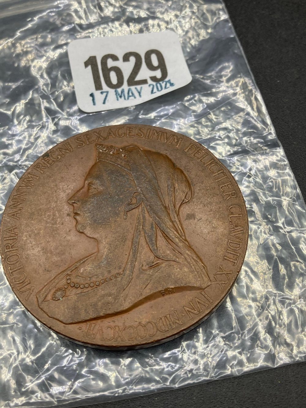 Large 1897 Diamond Jubilee Bronze Medallion - Image 2 of 2